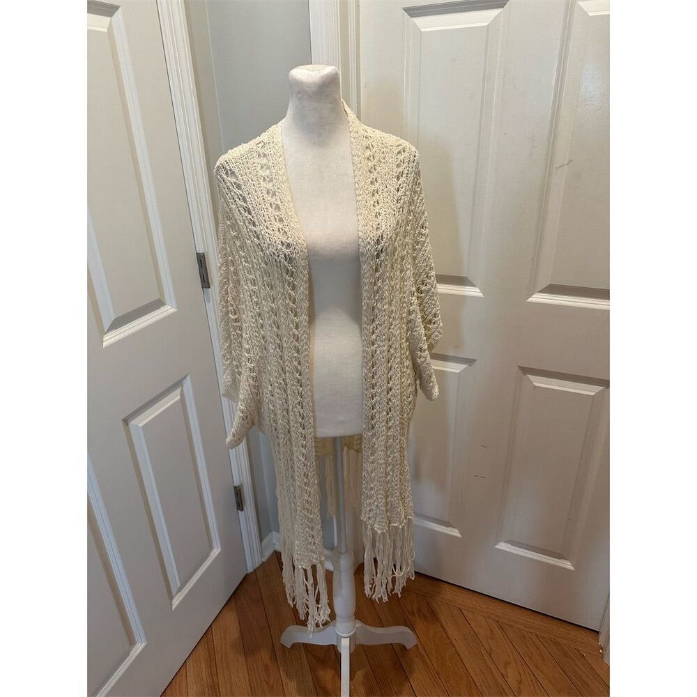 American Eagle Ivory Crochet Cardigan XS/S Fringe Hem Open-Front Sweater